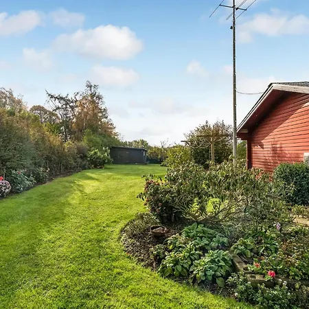 Two-bedroom In Rudkobing Holiday home Spodsbjerg